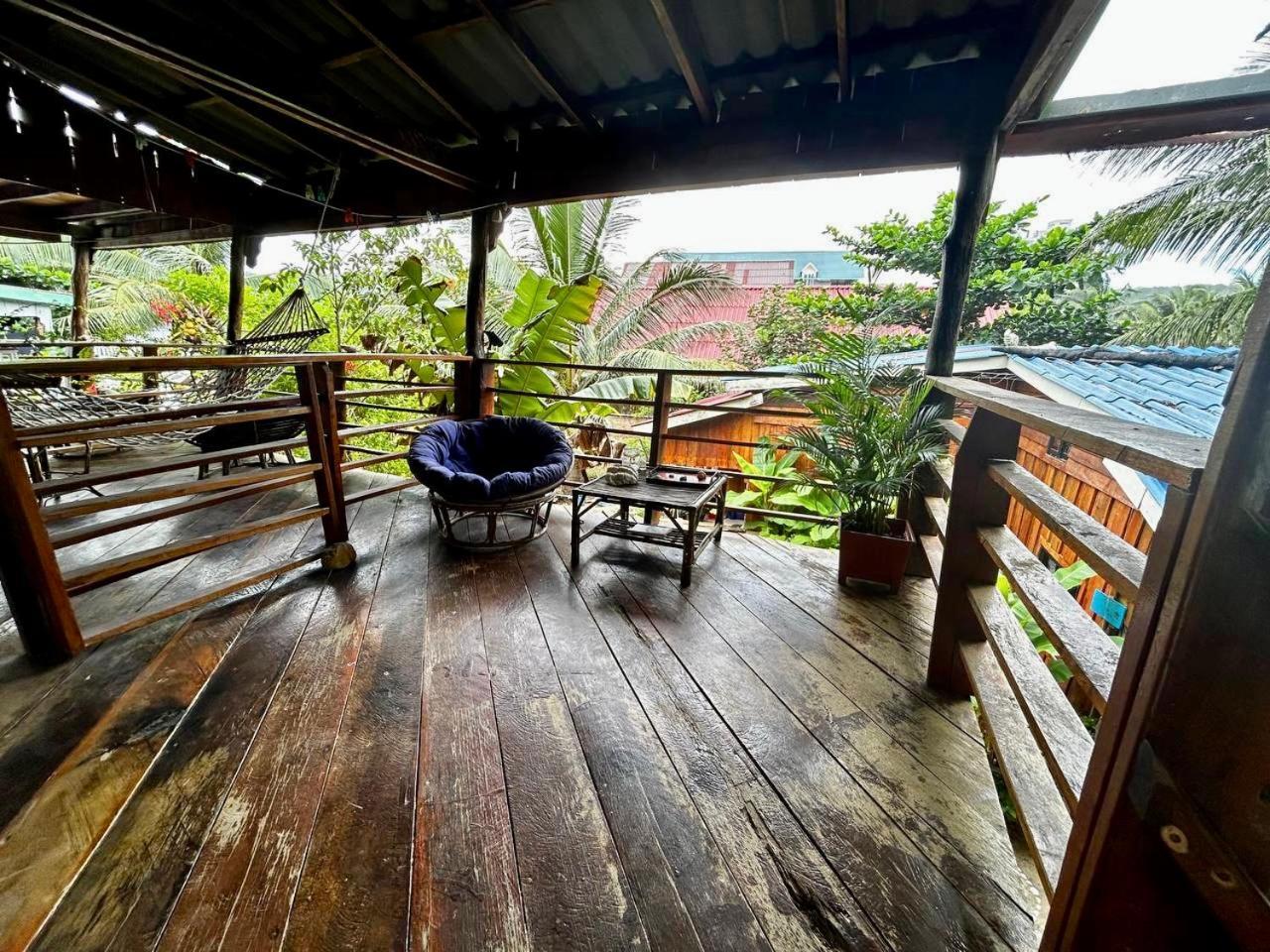 Beach House Cambodia Ко Ронг Санлоем Екстериор снимка